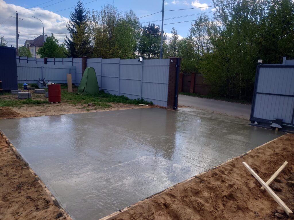 Бетонная площадка под авто до 3 тонн под ключ